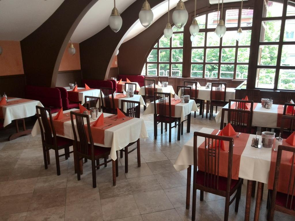 Park Hotel Hévíz מראה חיצוני תמונה